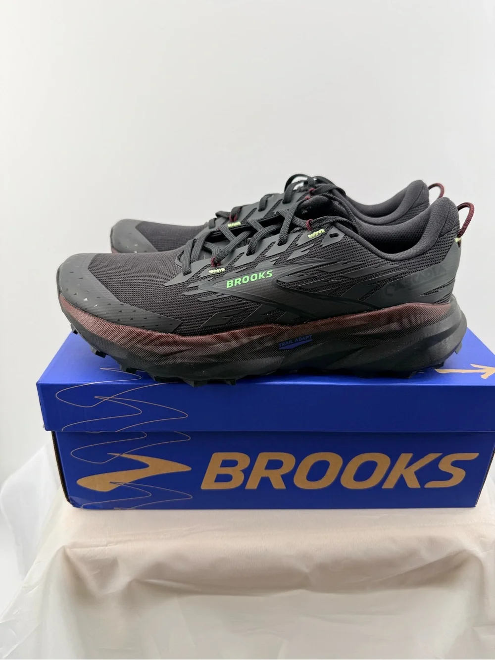 Brooks men trail